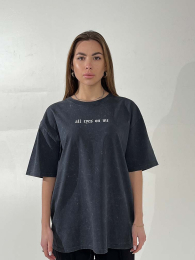 Футболка all eyes on me